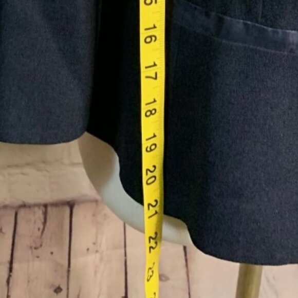 Gianfranco Ferre Black Blazer with Satin waist trim Size 10 - Picture 4 of 14